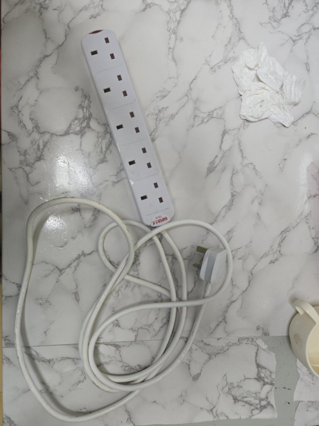 插线板