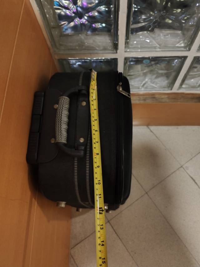 21吋的行李箱