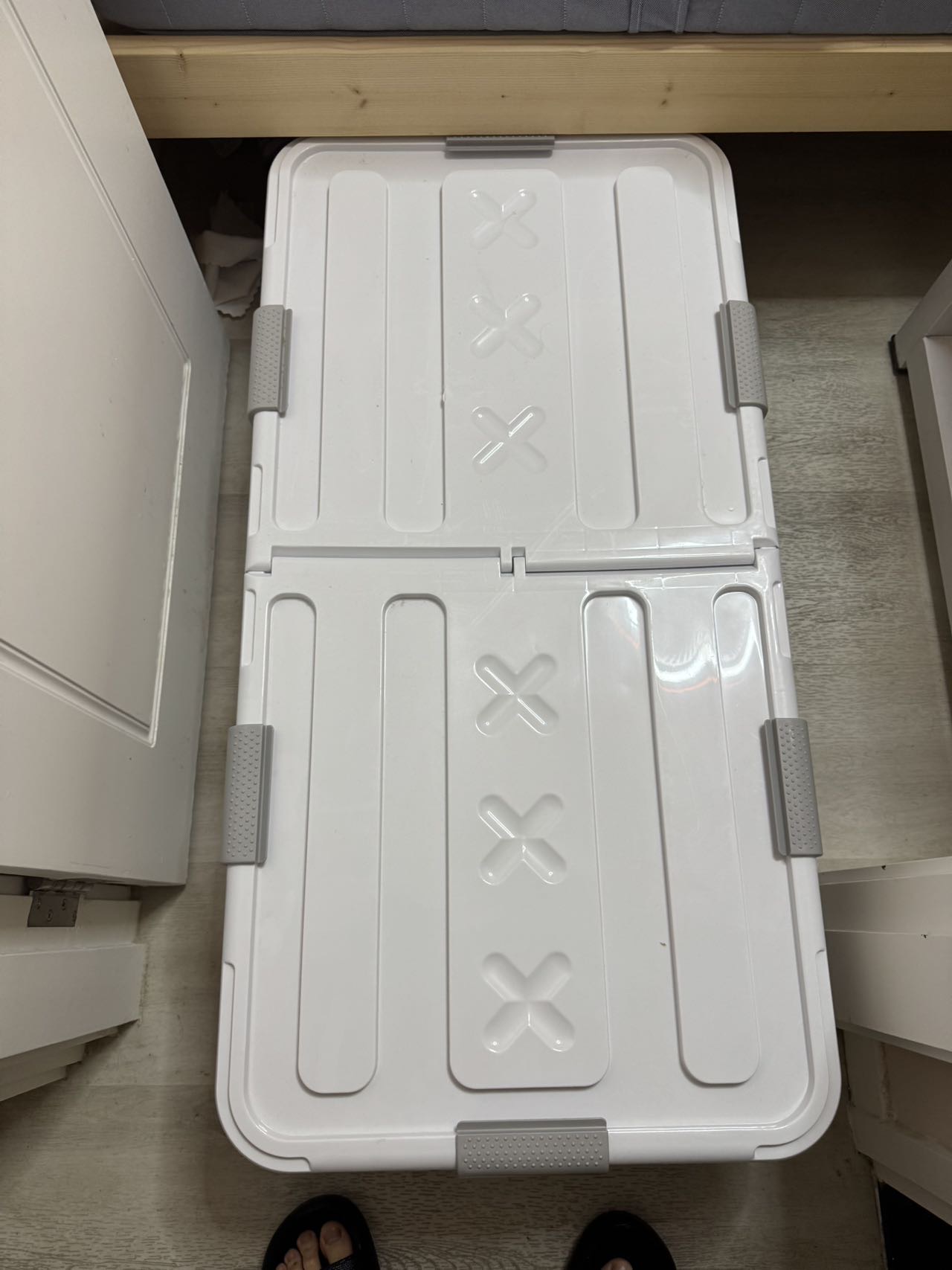 收纳箱