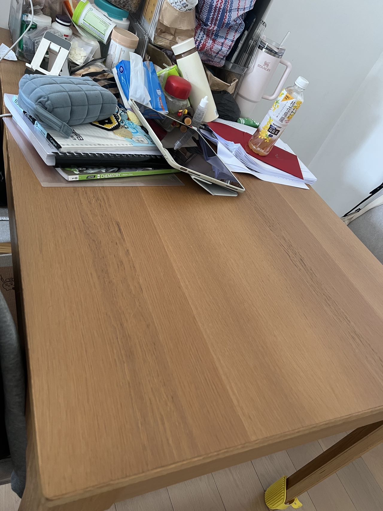 宜家桌子