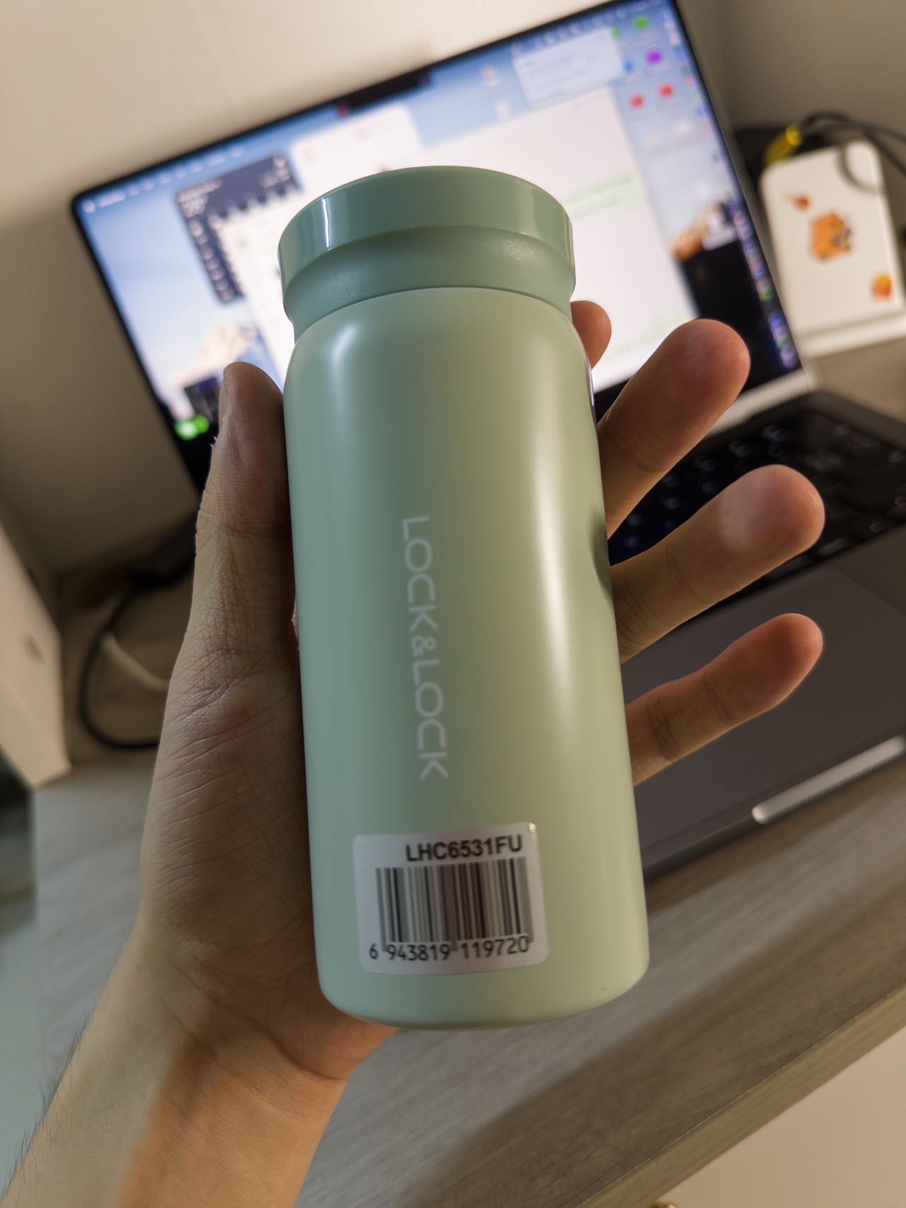 AWS联名水杯